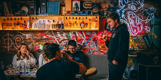 Imagem principal de Blend Your Own Whisky at Cut Your Wolf Loose!