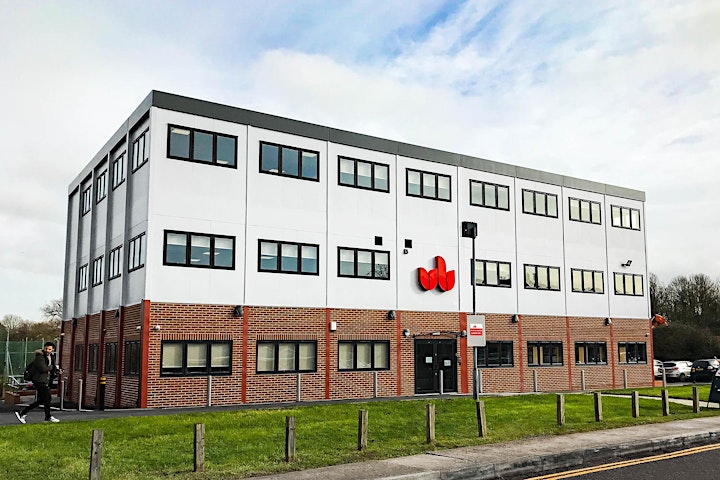 University of Bedfordshire Aylesbury Online Open Day- Live Q & A image