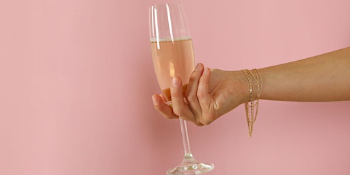 Imagen principal de Finesse in Pink: Exploring Champagne Rosé