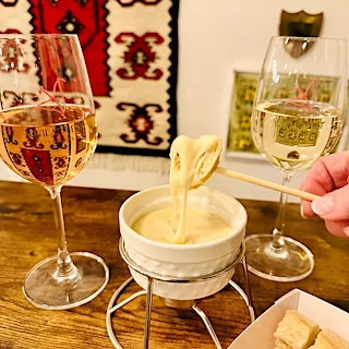 Image principale de Cheese Fondue Dip & Sip