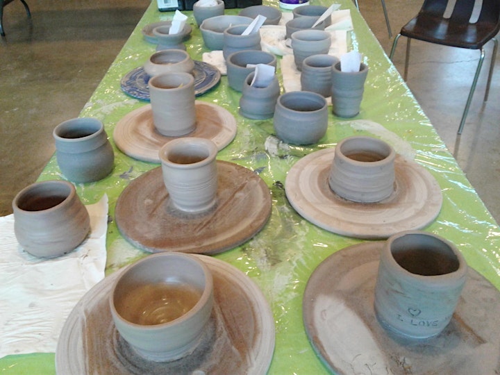 Pottery Class for Adults and Kids  8 years and older image