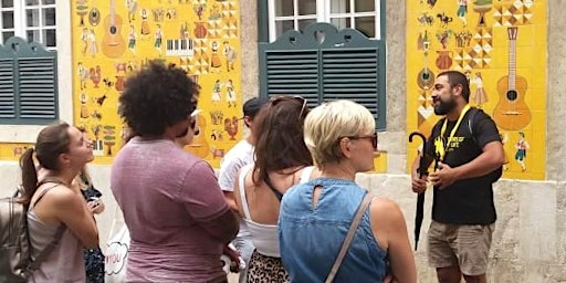 Immagine principale di (Morning) Free Tour of Lisbon- Essential History & Fun Facts +Free Tastings 