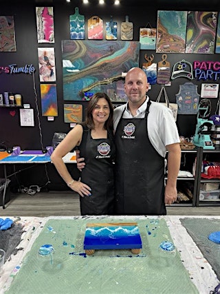 Image principale de Friday Night Date Night at Hawaii Fluid Art – Johns Creek
