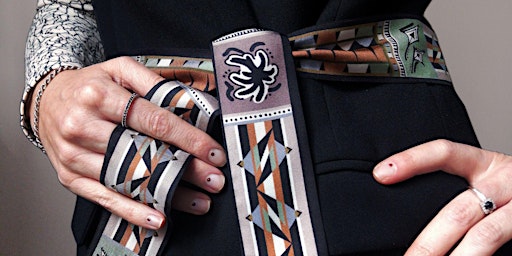 Immagine principale di Workshop di nodi creativi - L’arte di indossare un accessorio in seta