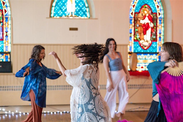 Imagem principal de Sparkle Space: Heart Centered Movement for Women & Non-binary folks