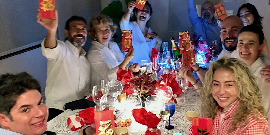 CENA BASADA EN LA CASA DE LOS ESPIRITUS DE ISABEL ALLENDE
