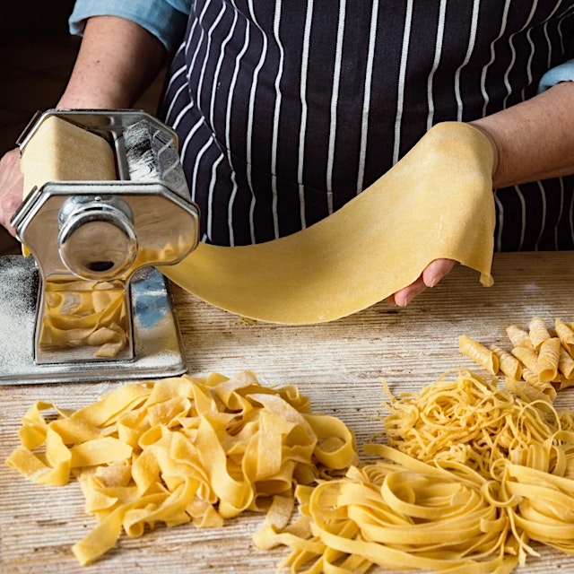 Image principale de In-Person Class: Fettuccine, Farfalle, and Garganelli (DC)