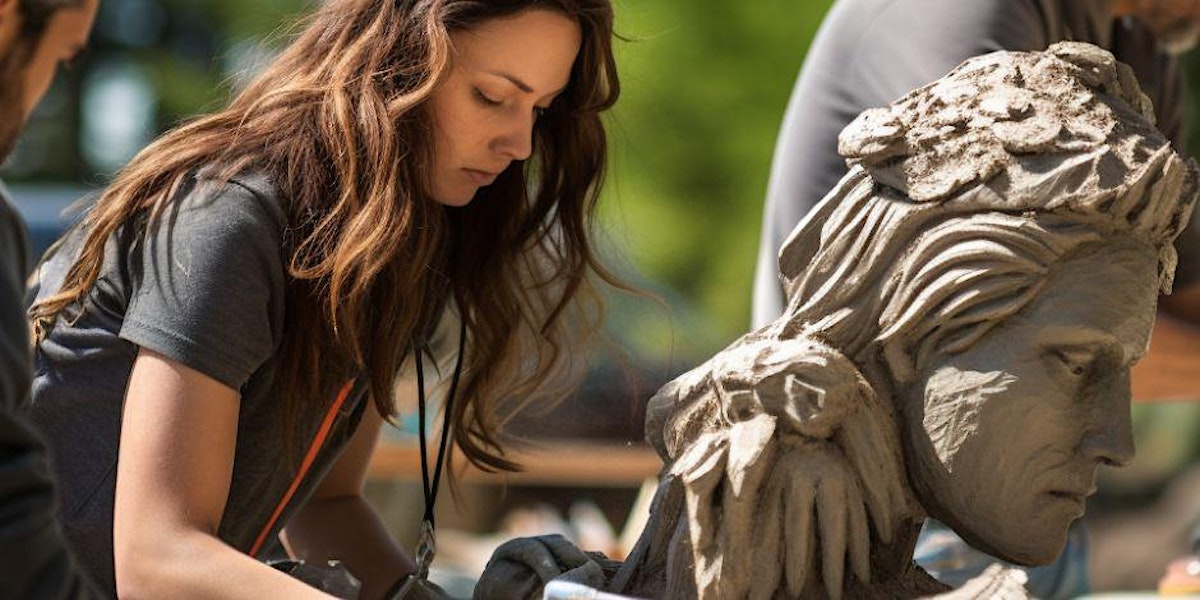 Love is Weird So I am single - Sculpting class