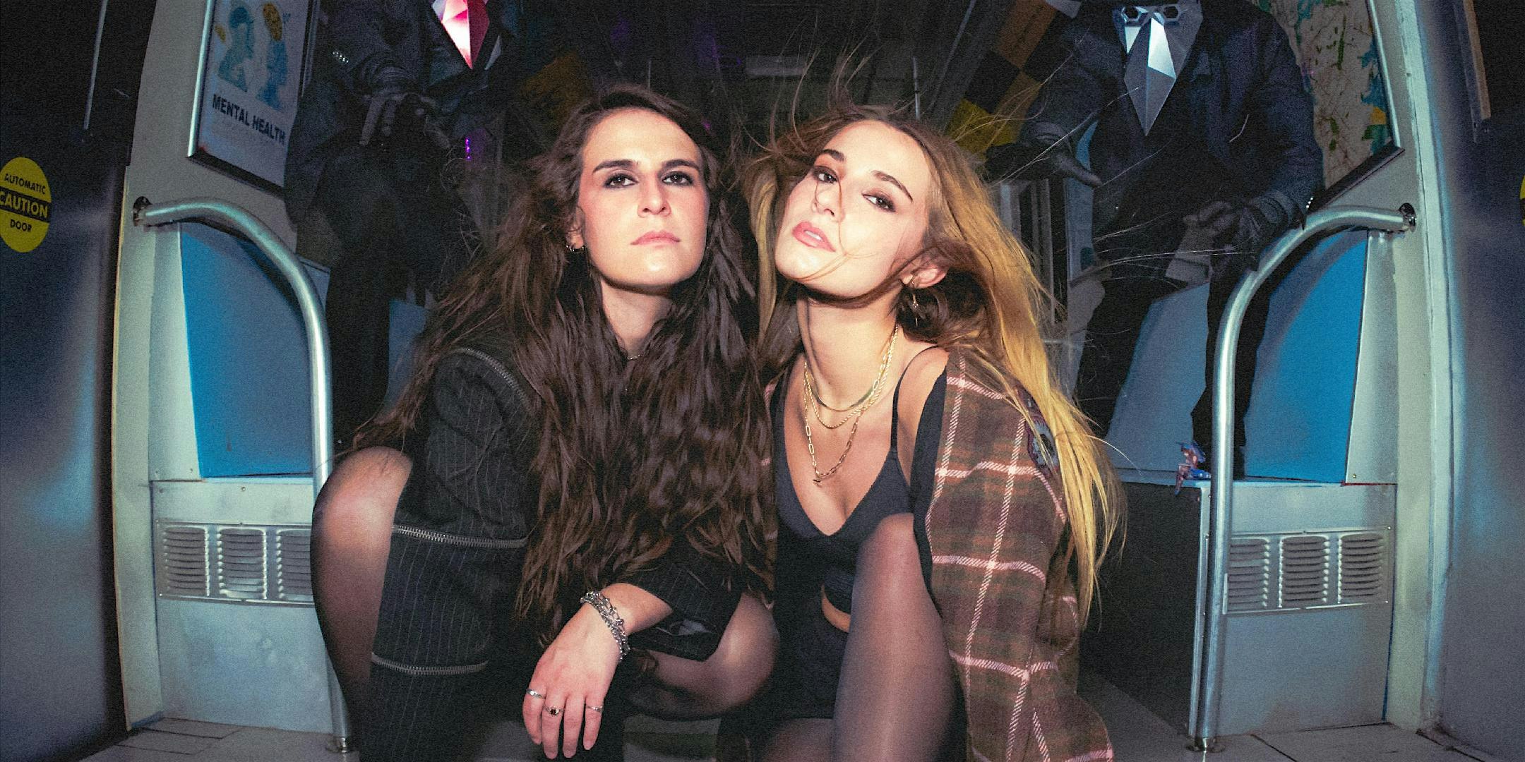 Neoni, PEGGY