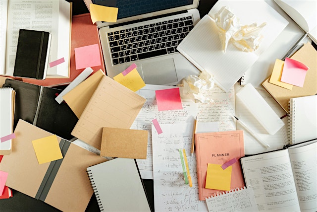 Image principale de WRITER'S CAMP: The Importance of Artwork
