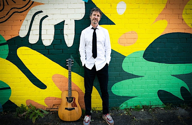 Imagem principal de THE UNDERCOVER HIPPY (Solo Tour)