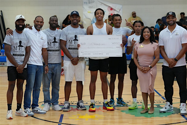 Image principale de Backpacks & Basketball: 3-on-3 Youth Tournament + Free School Supplies