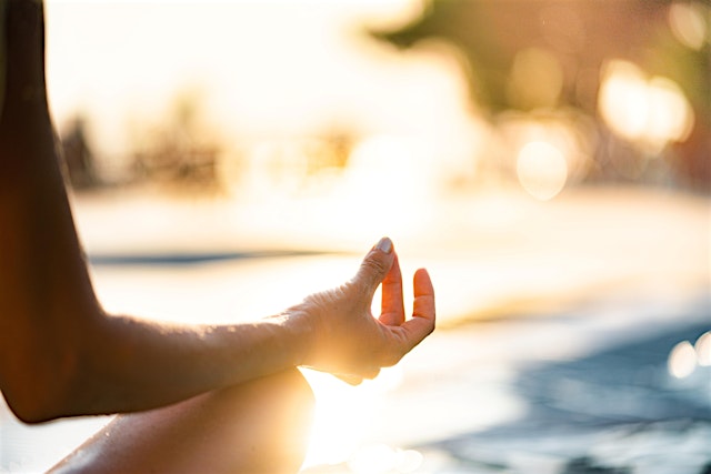 Image principale de Yoga Flow by the Pool at Wayfinder Newport