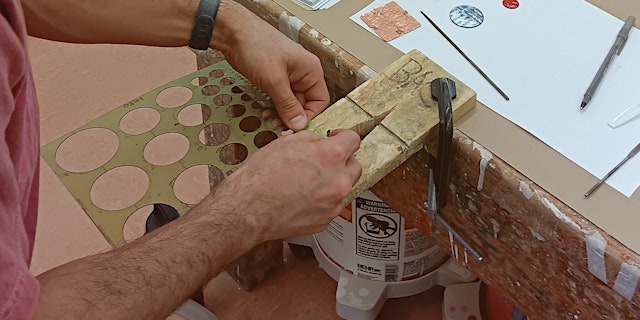 Image principale de S5 - Jewelry Making: Tension Cuff Bracelet with Chloe Kono