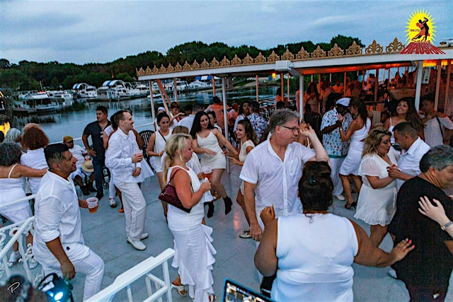 Primaire afbeelding van Salsa Police & TCSA AGUA Salsa Riverboat Cruise All White Attire Party