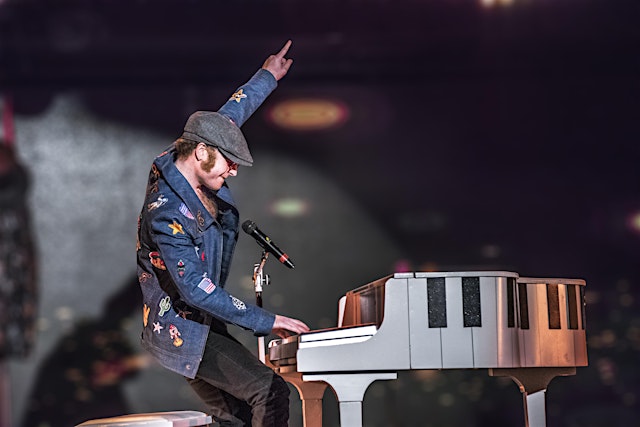 Image principale de Young Elton
