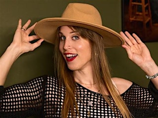 Image principale de Ava Val- Canadian Trans Comedian