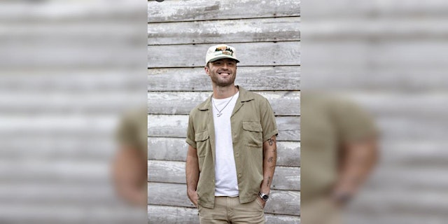 Image principale de Small Town, Loud Nights with Greylan James - Oakdale CA feat Carson Wallace