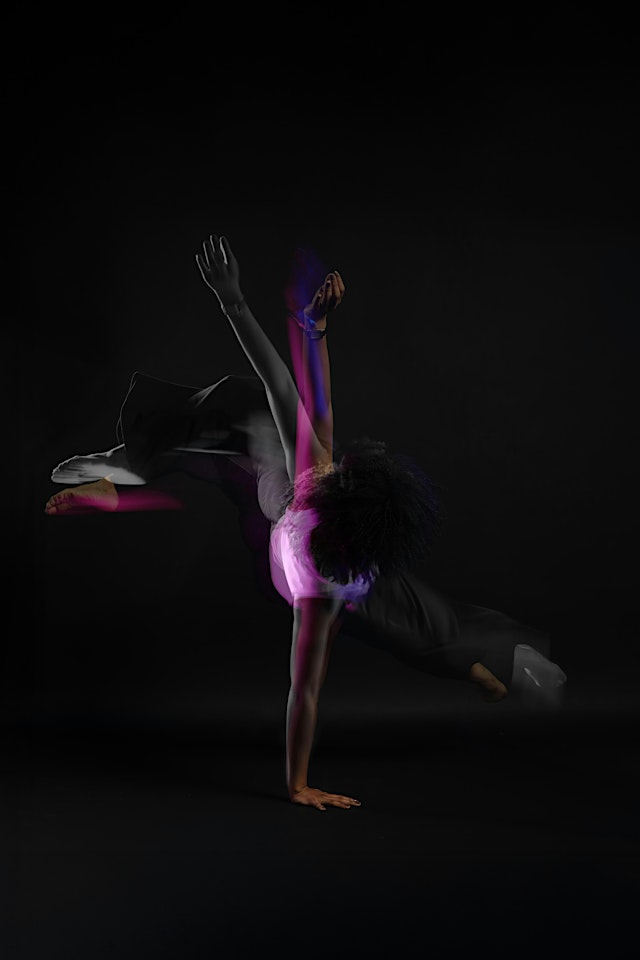Imagen principal de In the Moment: Social Mixer & Dance Concert