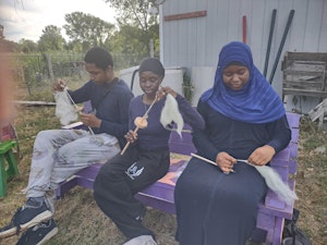Flax Art Workshop: Hand spinning