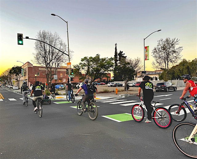 Imagen principal de Riding the Hayward Eden Area Shoreline Bike Tour