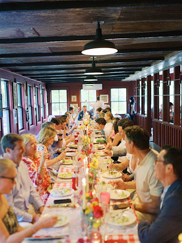 Image principale de The Long Table in Church Hill