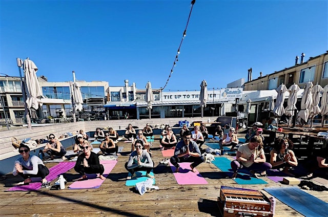 Image principale de Sam's and Pelican Pose Yoga's Summer Celebration