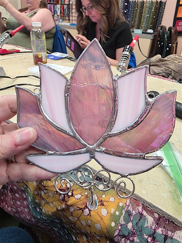 Image principale de Stained Glass Lotus Flower Workshop at Crystal Visions