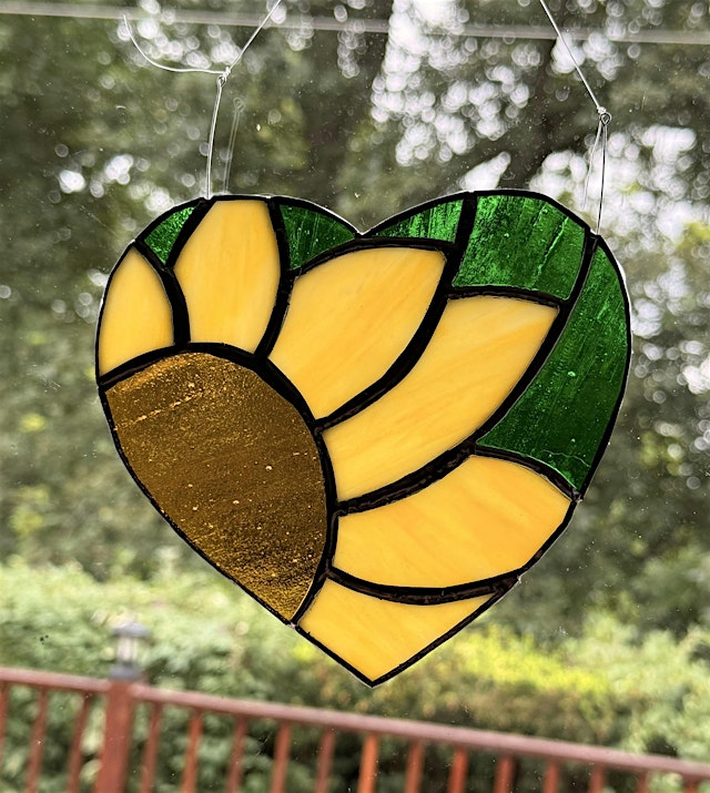 Image principale de Stained Glass Sunflower Suncatcher Make-and-Take Class