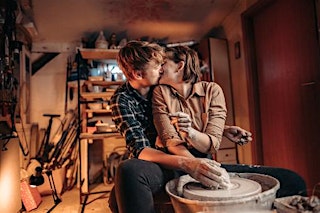 Image principale de Pottery wheel for couples at Toronto Parliament $35CDNpp-soup bowl