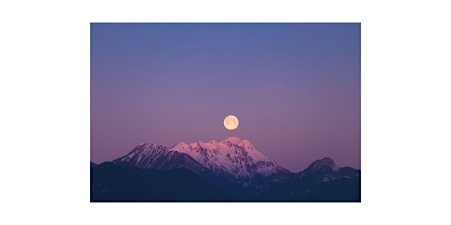 Imagen principal de nline Full Moon Ceremony with Tina Skerik