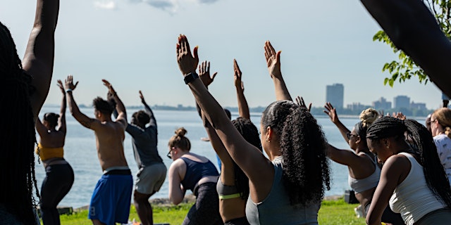 Beach Yoga with YogaSix Hyde Park @ Promontory Point primary image