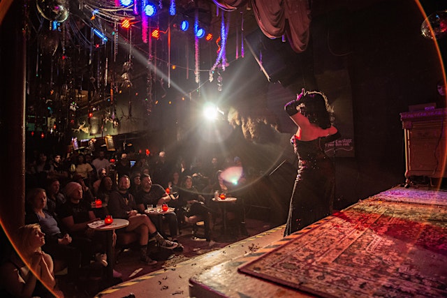 Image principale de Clutch The Pearls! Drag Cabaret // Hollywood Squares!