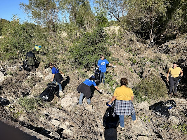 Image principale de Clean Up and Cool Down! - Brackenridge Park