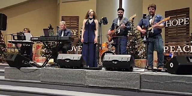 Imagem principal de Home For Christmas- MooreBand 5th Concert Series