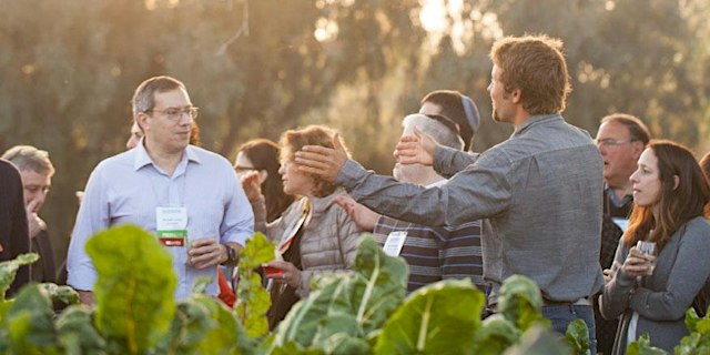 Image principale de October Coastal Roots Farm Tour