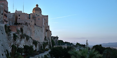 Immagine principale di Tour letterario tra Castello e Marina 