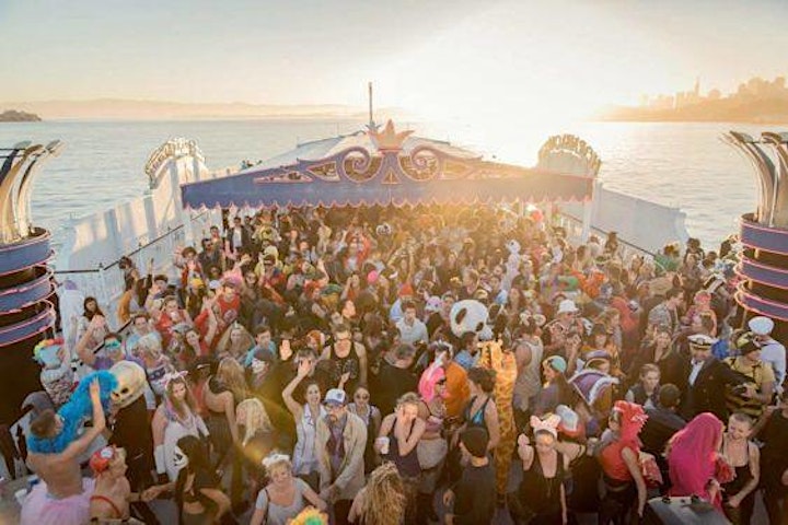 NYC BOAT PARTY CRUISE NEW YORK CITY VIEWS OF STATUE OF LIBERTY image
