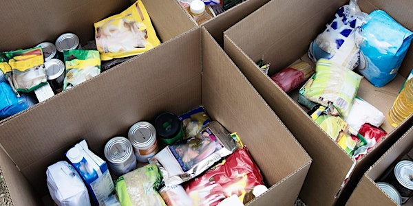 Drive-thru mobile pantry at the University of Delaware