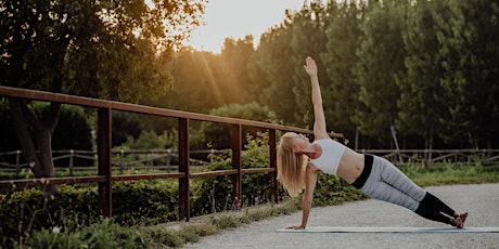 Hauptbild für Yoga for core strength