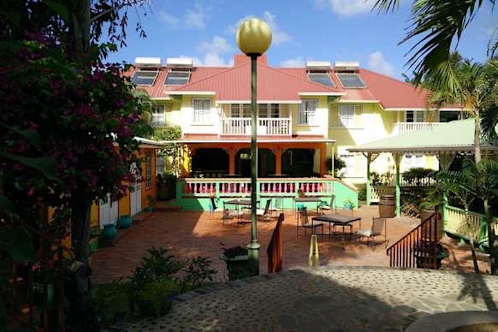 PUMPCATION ST LUCIA. Deposit image