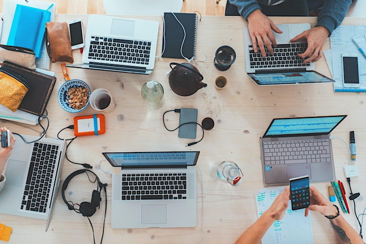 Immagine Social Media: Corso di Comunicazione Strategica (Download)