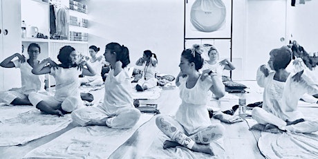 Imagen principal de CLASES KUNDALINI YOGA con Devi Dayal Kaur (Clases Julio 2021)