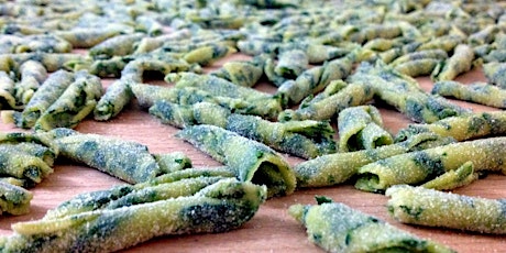 Imagem principal de Traditional pasta making class - Garlic and Parsley flavoured gluten-free Strozzapreti