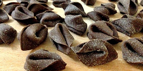 Traditional pasta making class - Cocoa flavoured Ingannapreti  primärbild