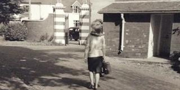 Moment(o)s of Leaving