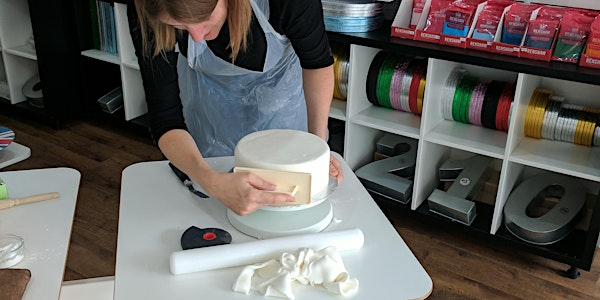 Covering a Cake in Fondant