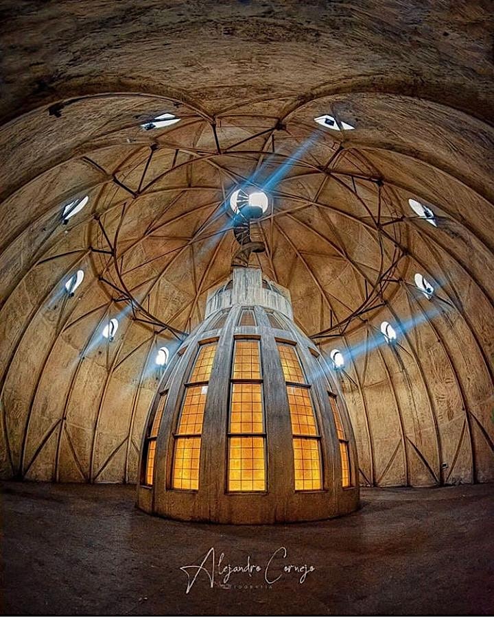 Imagen de Basílica Santa Rosa de Lima desde la cripta al Dom