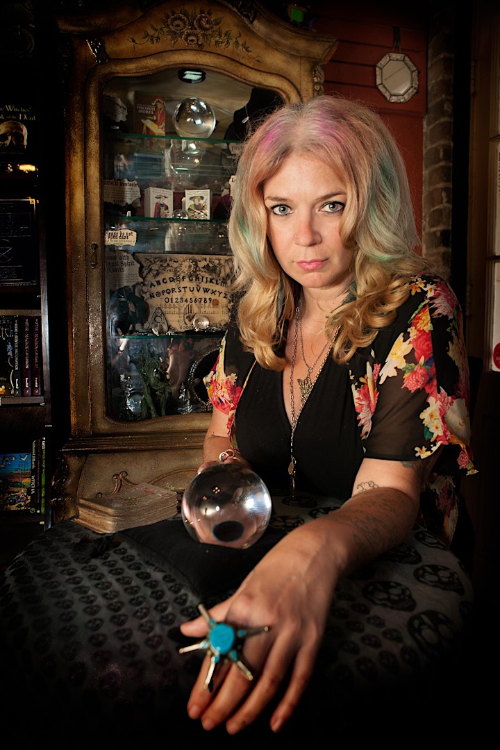 A New Orleans Séance with Psychic Medium Carie Ewers image