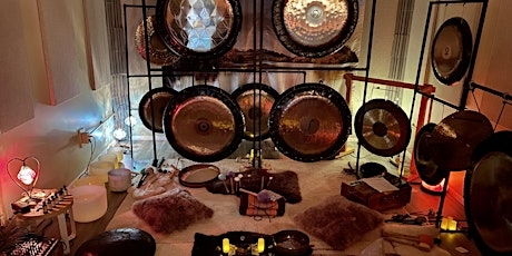 Sound Healing Relaxation in the Sound Nest in Alexander with Gongs, Bowls